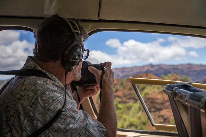 kauai-deluxe-waterfall-safari