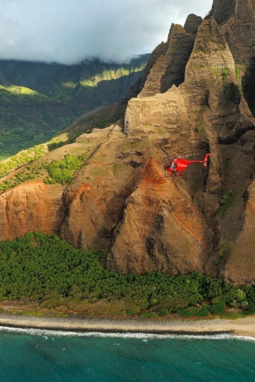 Kauai: Hughes 500 4-Passenger Doors-Off Helicopter Flight - Why Choose the Hughes 500 Doors-Off Helicopter Flight?