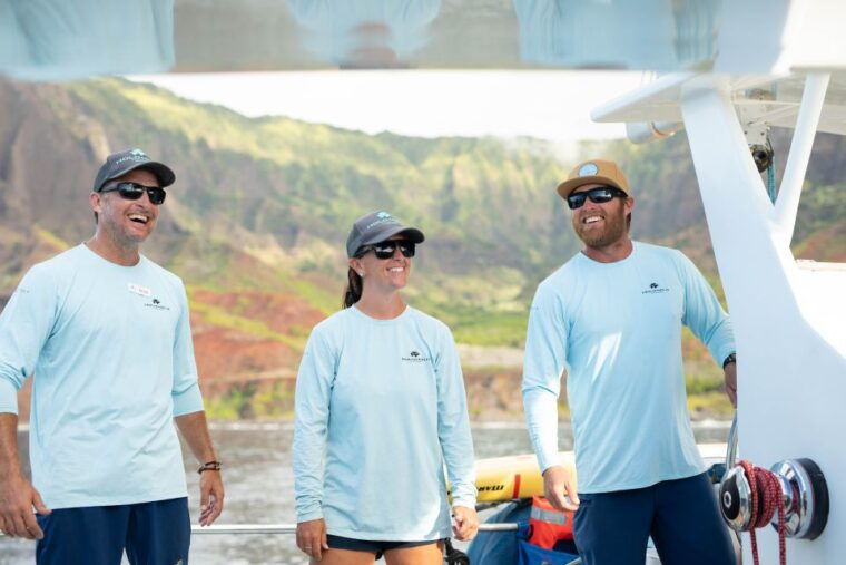 kauai-napali-coast-sunset-sailboat-tour-with-dinner