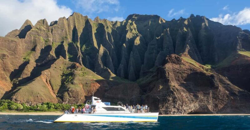 kauai-napali-sunset-dinner-cruise
