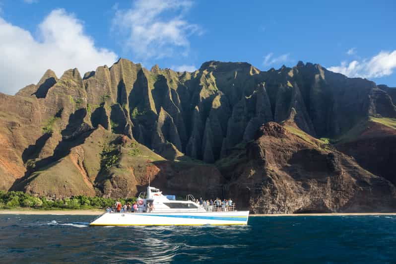 kauai-napali-sunset-dinner-cruise