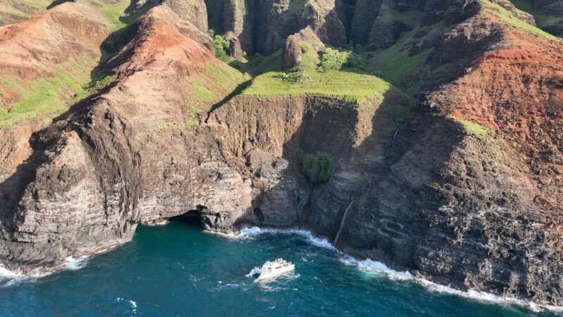 kauai-napali-sunset-dinner-cruise
