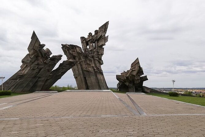 kaunas-old-town-tour-ix-fort-museum-bonus
