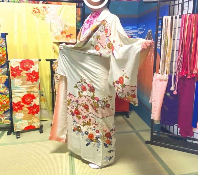Kawagoe: Experience making Easy-wear Kimono in Kimono town - Kawagoe: Experience Making Easy-Wear Kimono in Kimono Town