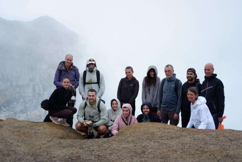 kawah-ijen-bluefire-with-experienced-guide