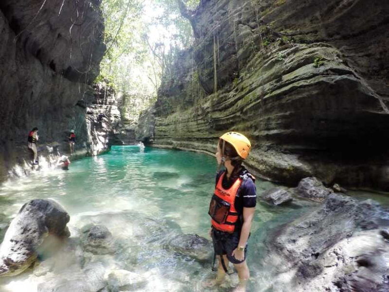 kawasan-falls-canyoneering-tour-from-maolboal