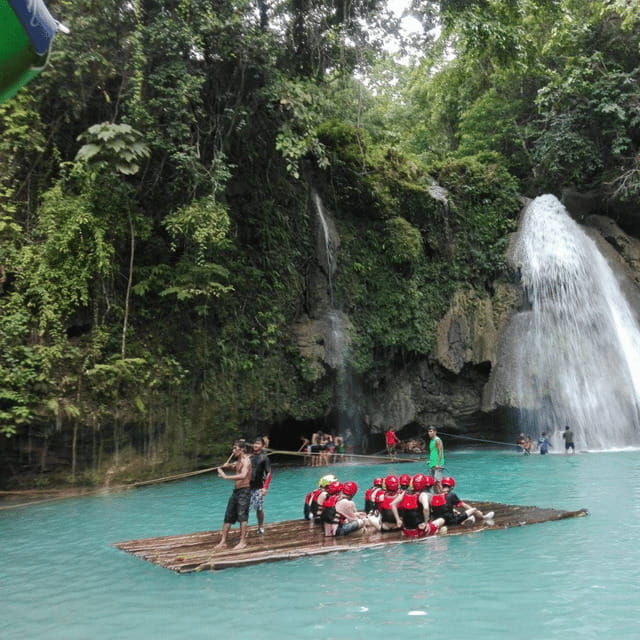 kawasan-falls-canyoneering-transfers-from-cebu-with-lunch