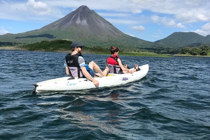 kayak-adventure-in-lake-arenal-with-local-guide