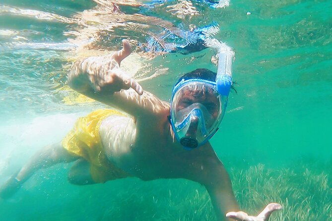 kayak-excursion-to-cova-dels-coloms-from-platja-mascarat