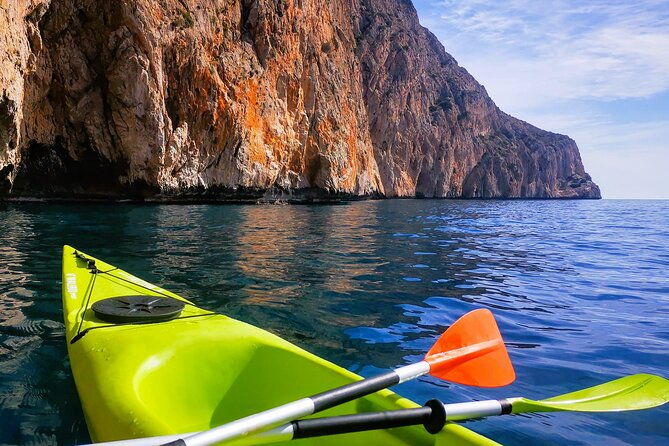 kayak-excursion-to-cova-dels-coloms-from-platja-mascarat