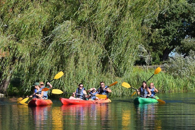 kayak-on-the-gacka-river