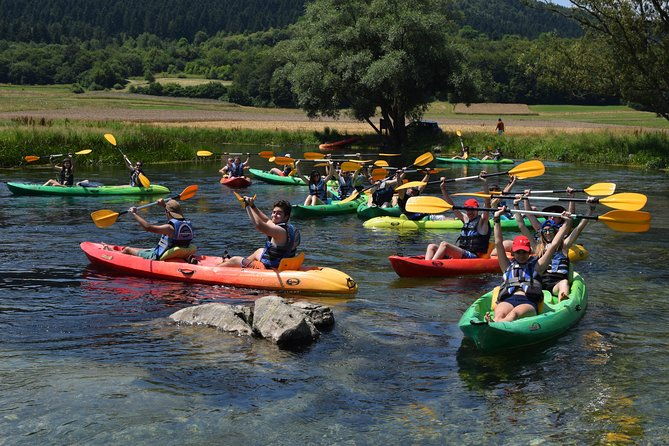 kayak-on-the-gacka-river