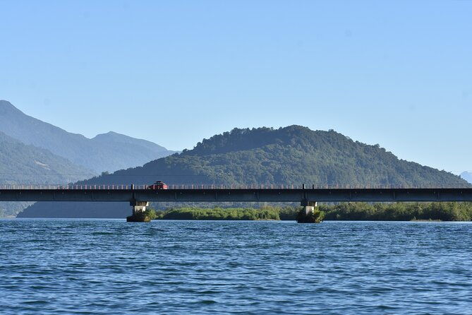 kayak-petrohue-river-viguerias-from-2-to-6-people