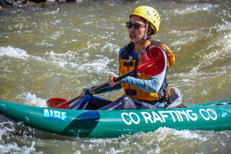 kayak-the-gorgeous-upper-colorado-river-guided-1-2-day
