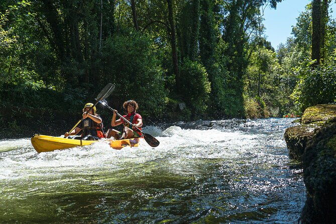 kayak-tour-i-going-down-the-lima-river-in-kayak-av