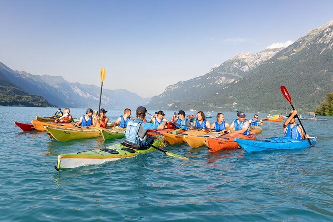 kayak-tour-of-the-turquoise-lake-brienz