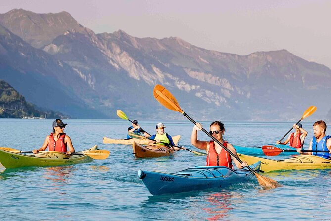 kayak-tour-of-the-turquoise-lake-brienz
