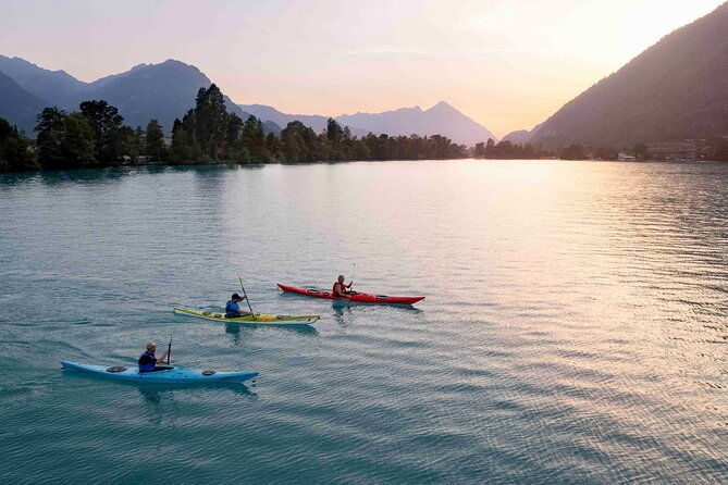 kayak-tour-of-the-turquoise-lake-brienz