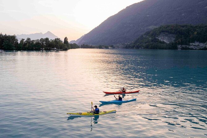 kayak-tour-of-the-turquoise-lake-brienz