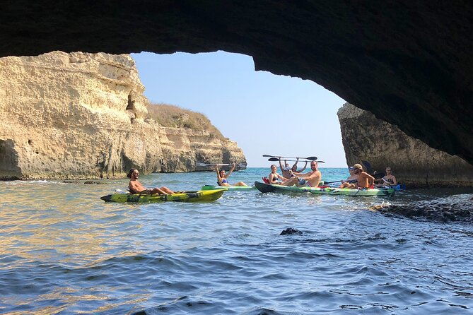 kayak-tour-roca-and-poesia-cave