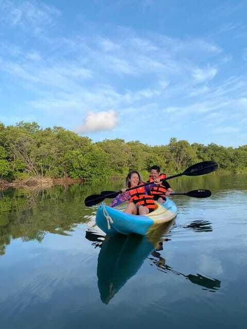 kayak-tour-through-holbox-mangroves