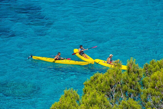kayak-tour-to-malgrats-islands-from-santa-ponsa-3