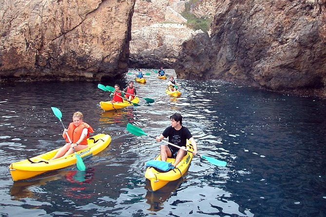 kayak-tour-to-malgrats-islands-from-santa-ponsa-4