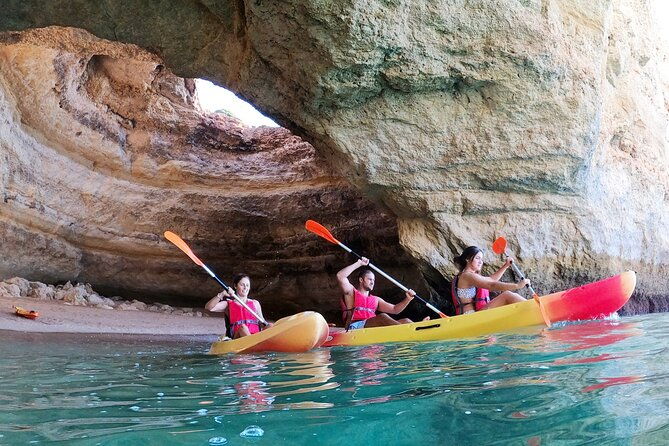 kayak-tours-to-benagil-marine-caves-from-benagil-beach