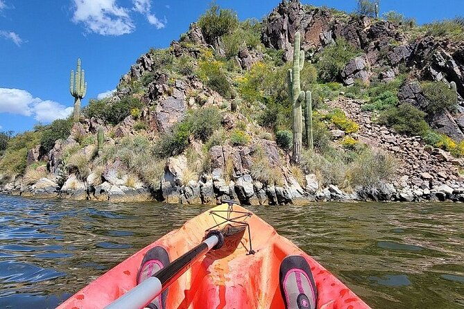 kayaking-3-hr-canyon-cliffside-on-saguaro-lake