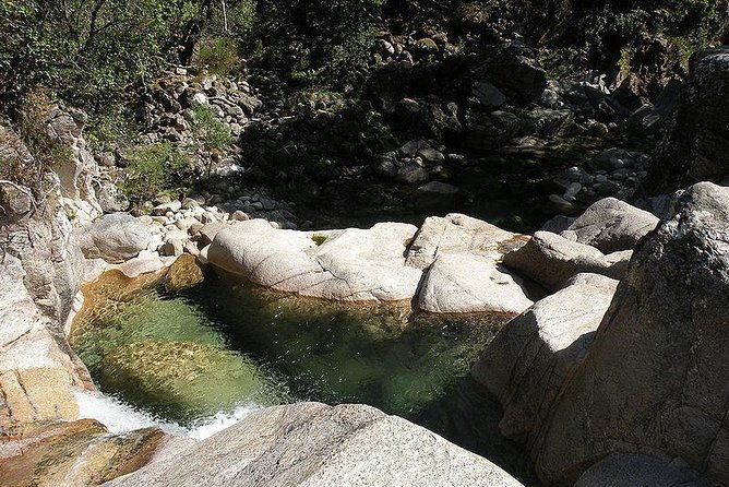 kayaking-and-waterfall-in-peneda-geres-national-park-from-porto