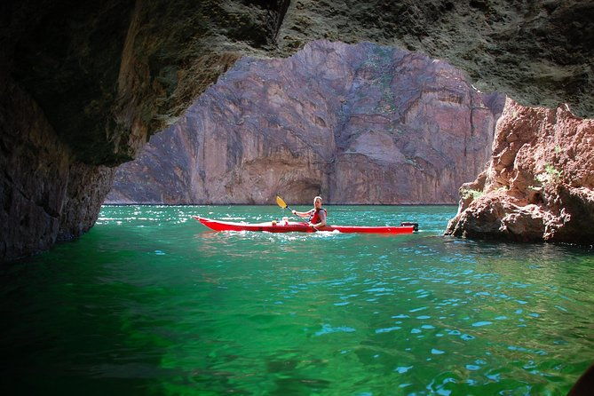 kayaking-day-trip-on-the-colorado-river-from-las-vegas-2