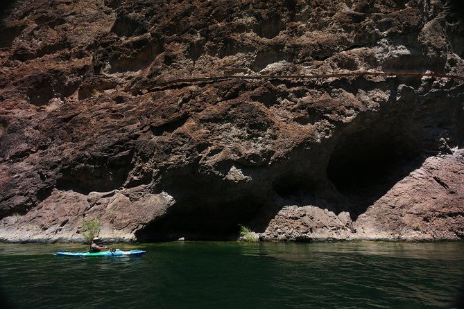 kayaking-day-trip-on-the-colorado-river-from-las-vegas-2
