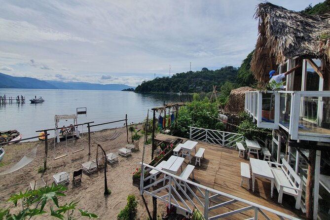 kayaking-on-lake-atitlan