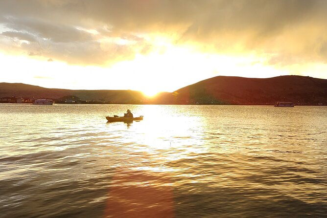 kayaking-sunrise-titicaca