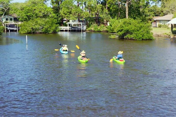 kayaking-the-canals-of-venice-fl