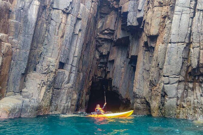 Kayaking Tour Crossing through Tunnel Cave in Hong Kong Geopark - Benefits of the Tour: Why It’s Worth Considering