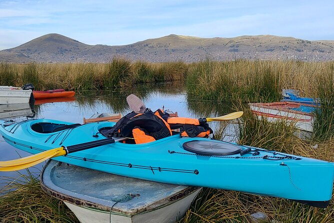 kayaking-uros-island-half-day