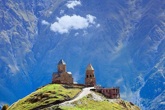 kazbegi-gergeti-and-ananuri-full-day-tour-from-tbilisi