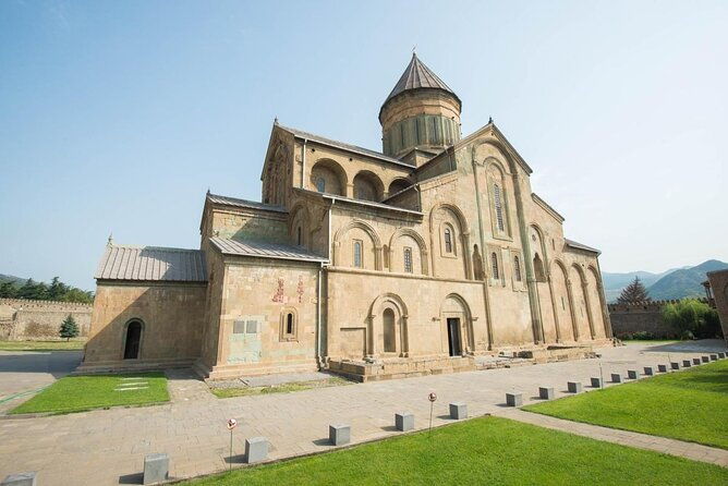 kazbegi-gudauri-mtskheta-ananuri-full-day-private-tour-from-tbilisi