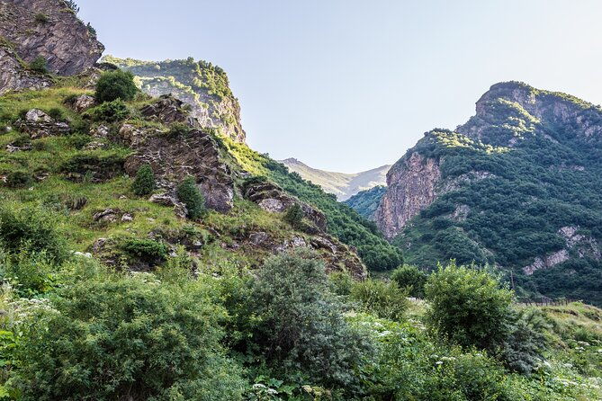 kazbegi-peaks-and-valleys-a-journey-through-natural-wonders
