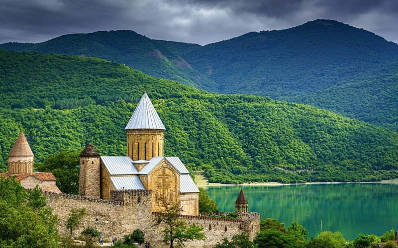 kazbegi Private tour from Tbilisi - Exploring the Itinerary: What You Can Expect  