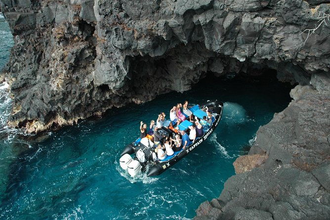 kealakekua-bay-snorkeling-tour-4-hour-kona-zodiac-adventure