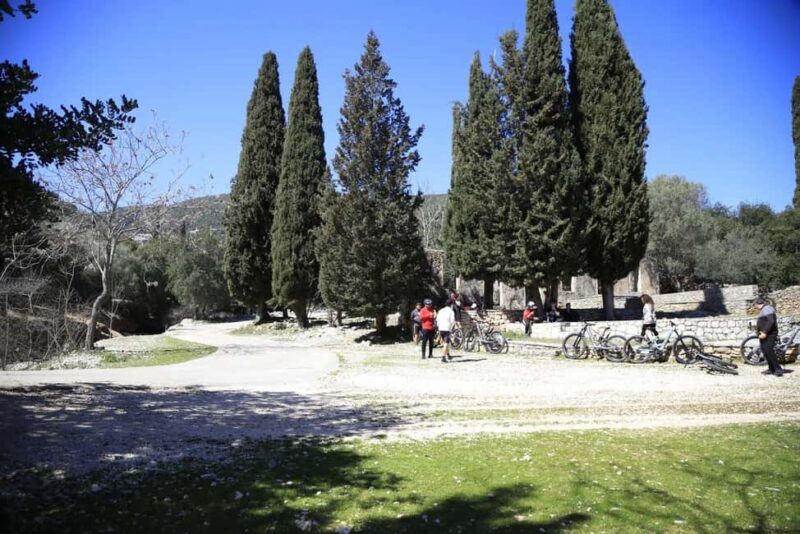 Kefalonia: Guided E-Bike Tour with Caves Visit - Explore Kefalonia on Two Wheels: The Full Experience