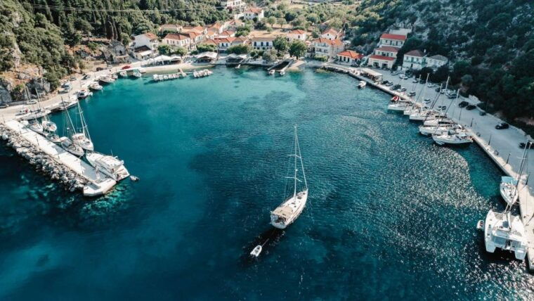 kefalonia-ithaca-cruise-from-agia-efimia-with-bus-transfer