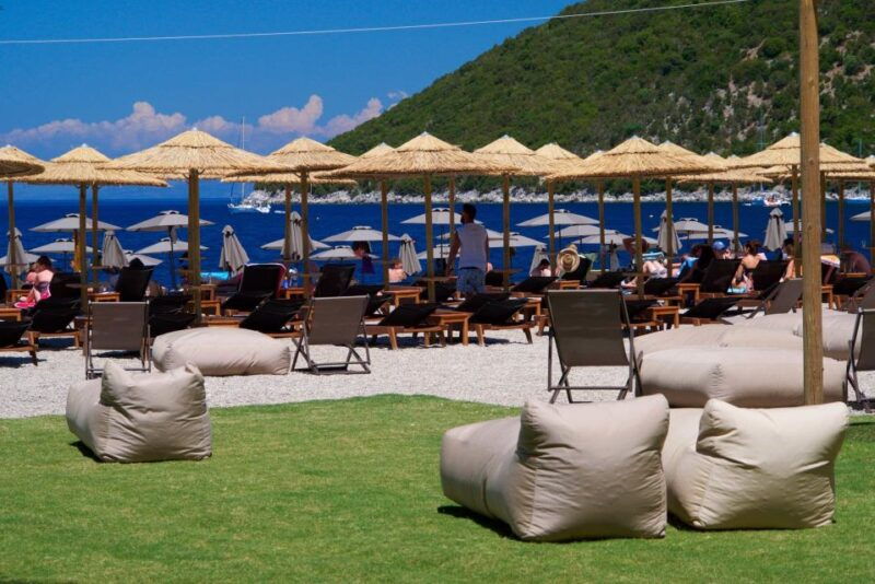 kefalonia-melissani-lake-and-antisamos-beach-private-tour