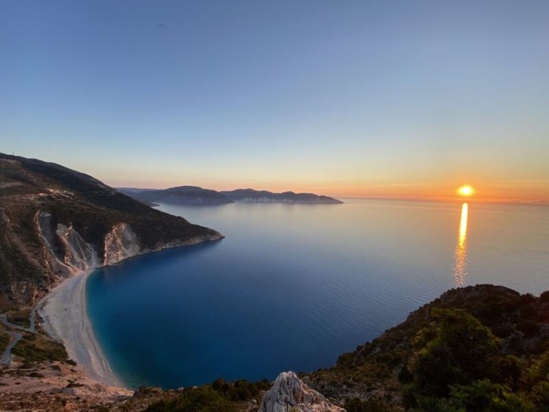 kefalonia-melissani-lake-drogarati-cave-myrtos-day-trip