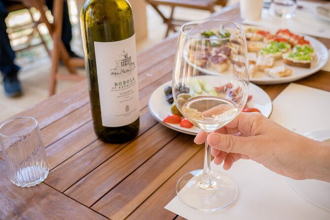 kefalonia-private-olive-oil-honey-wine-tasting-experience