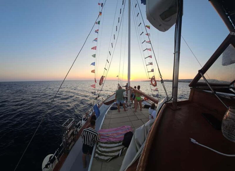 Kefalonia: Sunset Cruise from Argostoli with Snacks & Wine - An Overview of the Kefalonia Sunset Cruise