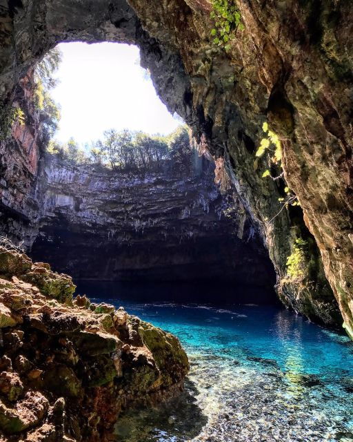kefaloniamelissani-lakedrogarati-cave-antisamos-day-trip