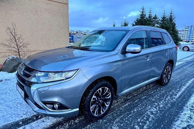 keflavik-airport-transfer-to-from-reykjavik-city-limits